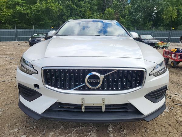 2020 VOLVO V60 CROSS COUNTRY Momentum — DIRF