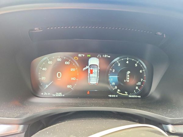 2020 VOLVO V60 CROSS COUNTRY Momentum — ODOM