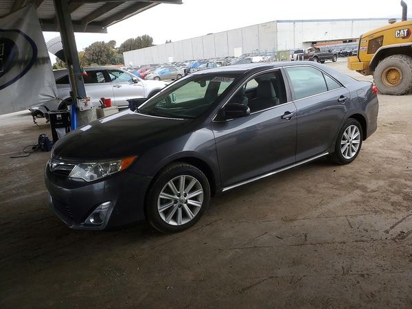 2012 TOYOTA CAMRY