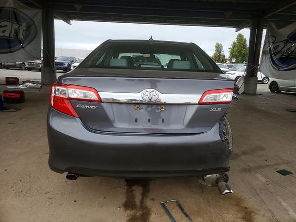 2012 TOYOTA CAMRY