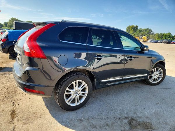 2016 VOLVO XC60
