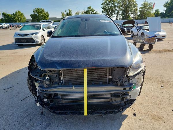 2016 VOLVO XC60