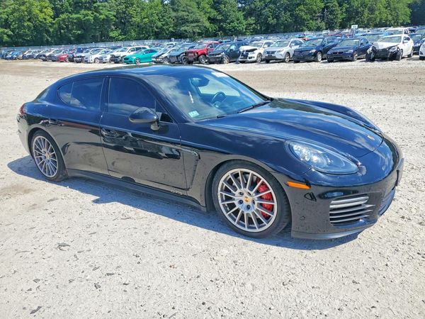 2016 PORSCHE PANAMERA