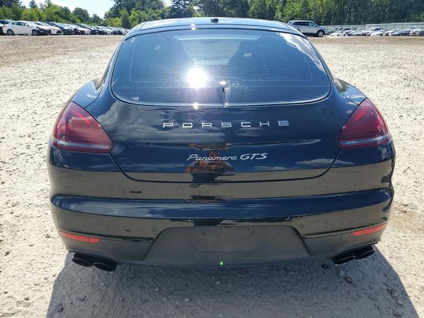 2016 PORSCHE PANAMERA