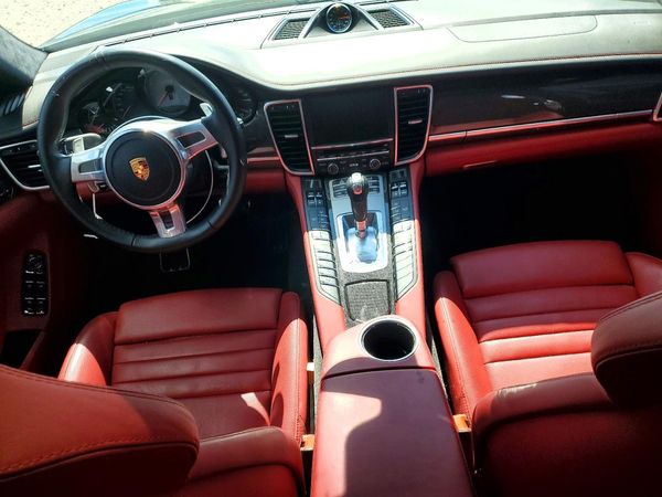 2016 PORSCHE PANAMERA