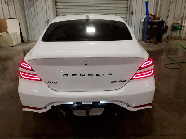 2023 GENESIS G70