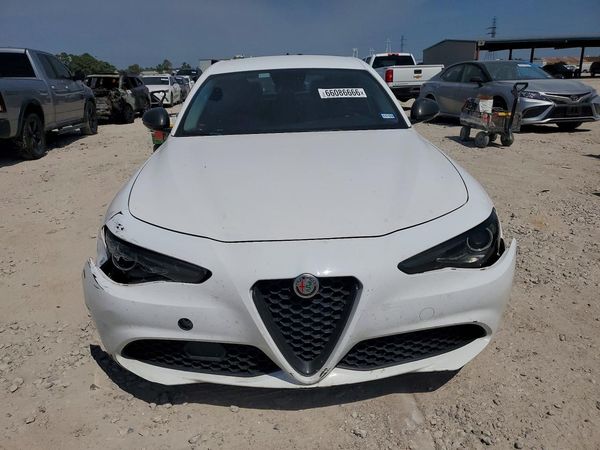 2019 ALFA ROMEO GIULIA RWD