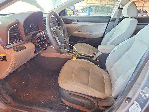 2017 HYUNDAI ELANTRA SE Base