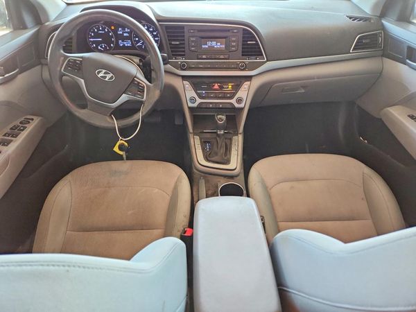 2017 HYUNDAI ELANTRA SE Base