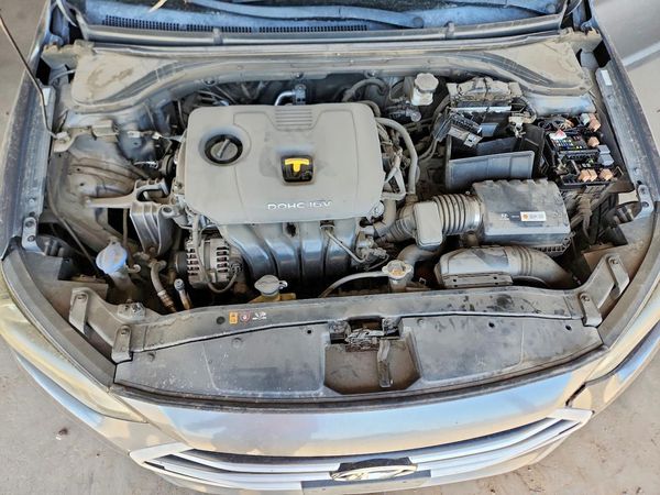 2017 HYUNDAI ELANTRA SE Base