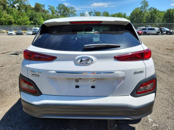 2021 HYUNDAI KONA Limited — DIRR