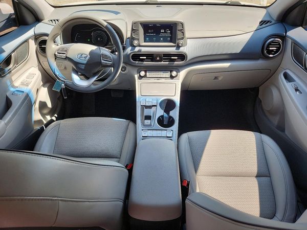 2021 HYUNDAI KONA Limited — CKPT