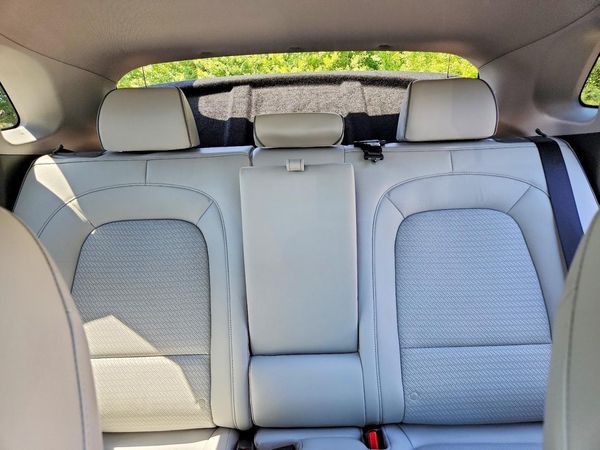 2021 HYUNDAI KONA Limited — SUVN