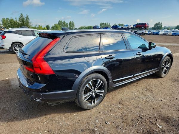 2018 VOLVO V90 CROSS COUNTRY Inscription