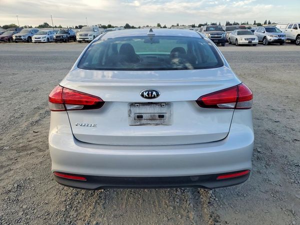 2018 KIA FORTE LX Pop,S,EX