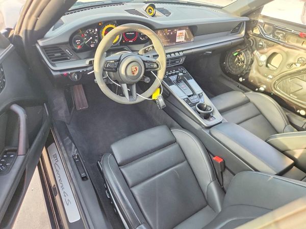 2024 PORSCHE 911