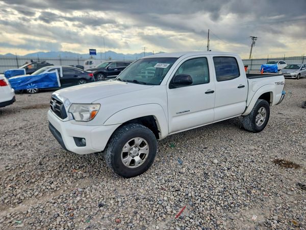 2015 TOYOTA TACOMA