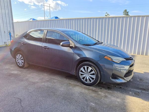 2017 TOYOTA COROLLA — Passenger 3/4