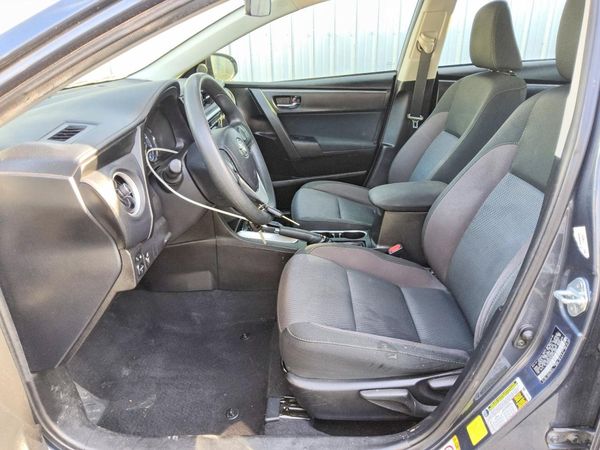 2017 TOYOTA COROLLA — DENT