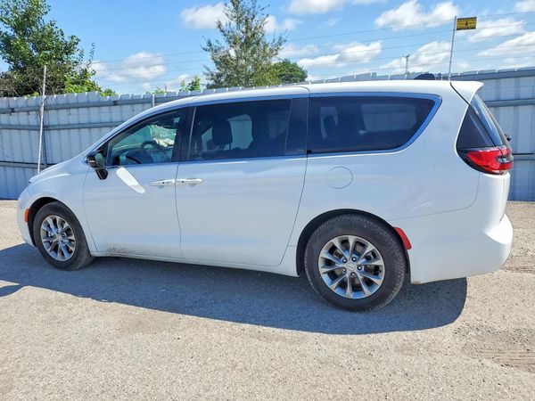 2026 CHRYSLER PACIFICA Limited — DSRA