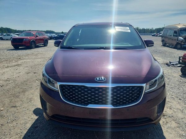 2017 KIA SEDONA LX