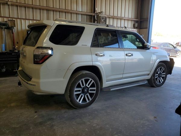 2020 TOYOTA 4RUNNER