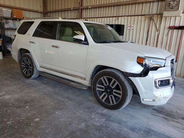 2020 TOYOTA 4RUNNER