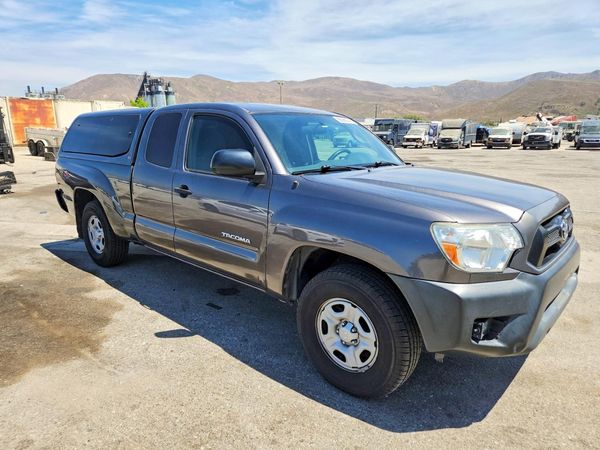 2015 TOYOTA TACOMA Delux Grade