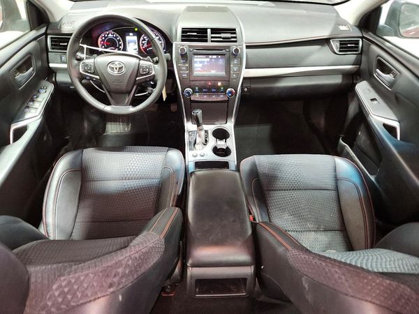 2015 TOYOTA CAMRY