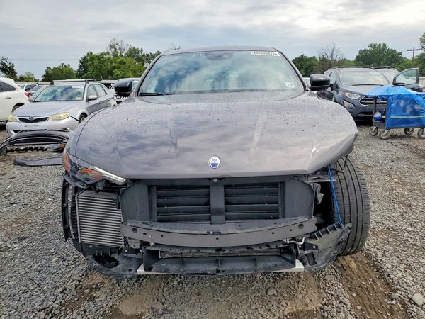 2024 MASERATI LEVANTE