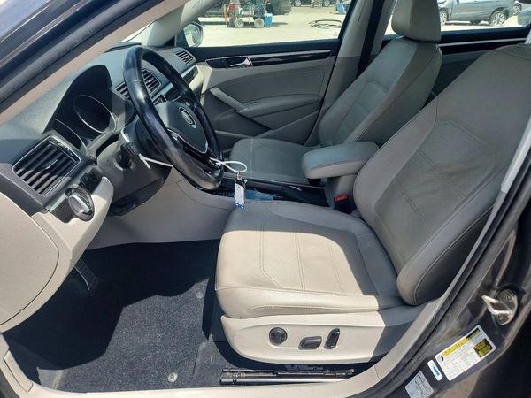 2019 VOLKSWAGEN PASSAT