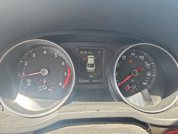 2019 VOLKSWAGEN PASSAT