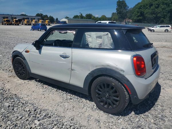 2018 MINI COOPER