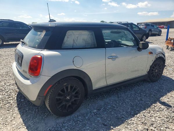2018 MINI COOPER