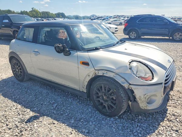 2018 MINI COOPER