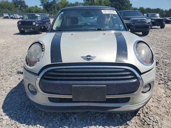 2018 MINI COOPER