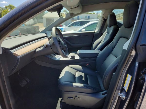 2023 TESLA MODEL Y — DENT