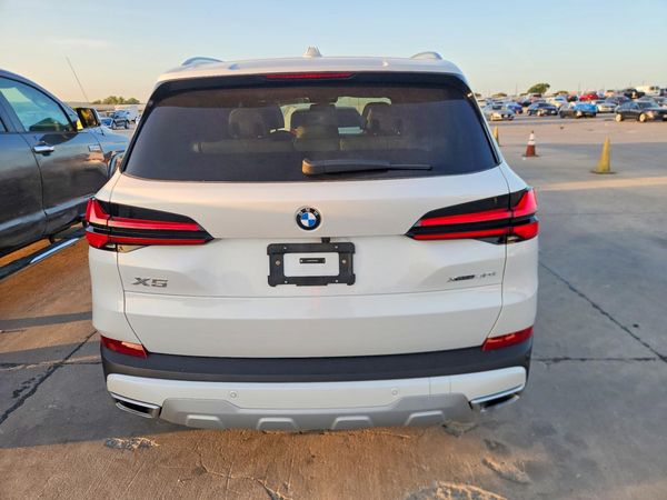 2025 BMW X5 xDrive40i
