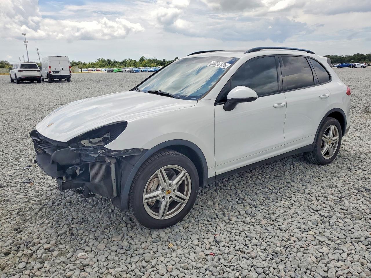 2016 PORSCHE CAYENNE