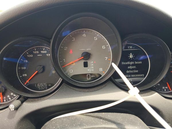2016 PORSCHE CAYENNE