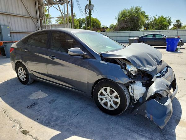 2012 HYUNDAI ACCENT GL (Middle-low grade)