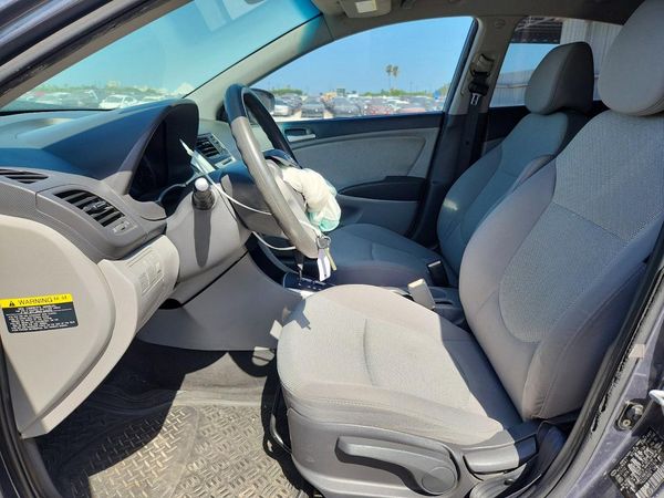 2012 HYUNDAI ACCENT GL (Middle-low grade)