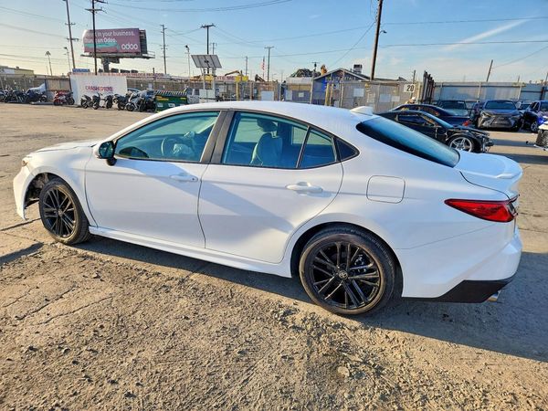 2026 TOYOTA CAMRY