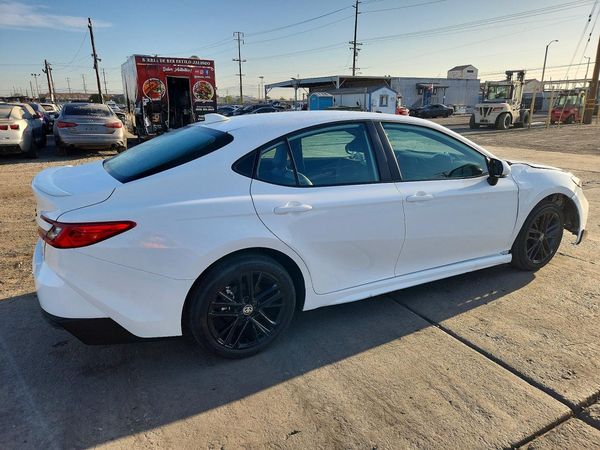 2026 TOYOTA CAMRY