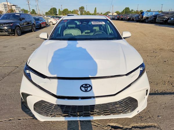 2026 TOYOTA CAMRY