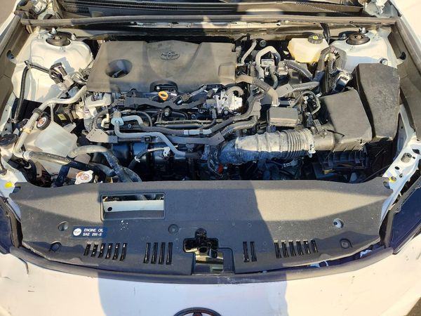 2026 TOYOTA CAMRY