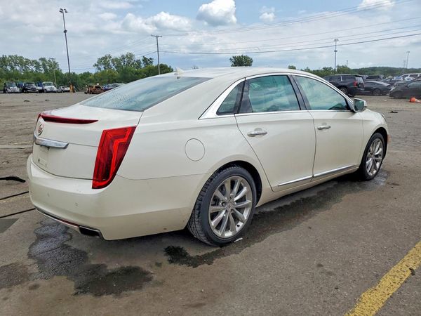 2013 CADILLAC XTS Premium