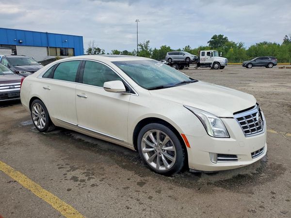 2013 CADILLAC XTS Premium