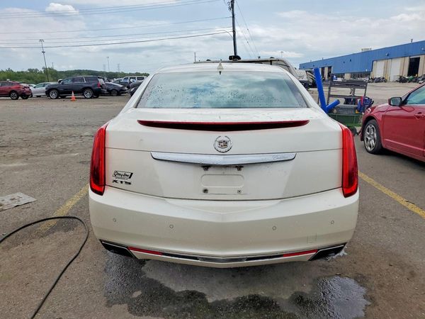 2013 CADILLAC XTS Premium
