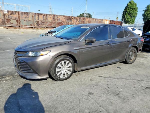 2019 TOYOTA CAMRY LE Hybrid